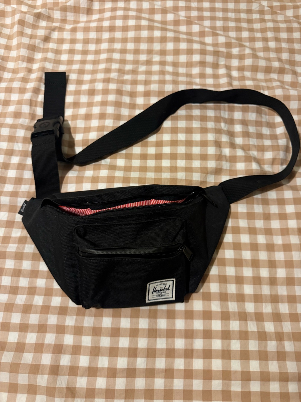 Herschel seventeen waist fanny pack black